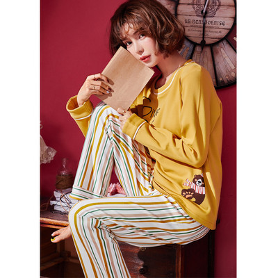 Дамска пижама - блуза с дълъг ръкав и панталон с висока еластична талия