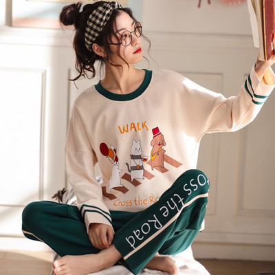 Дамска пижама - блуза с дълъг ръкав и панталон с висока еластична талия