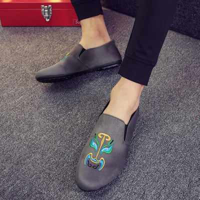 Ежедневни мъжки велурени мокасини с цветна бродерия