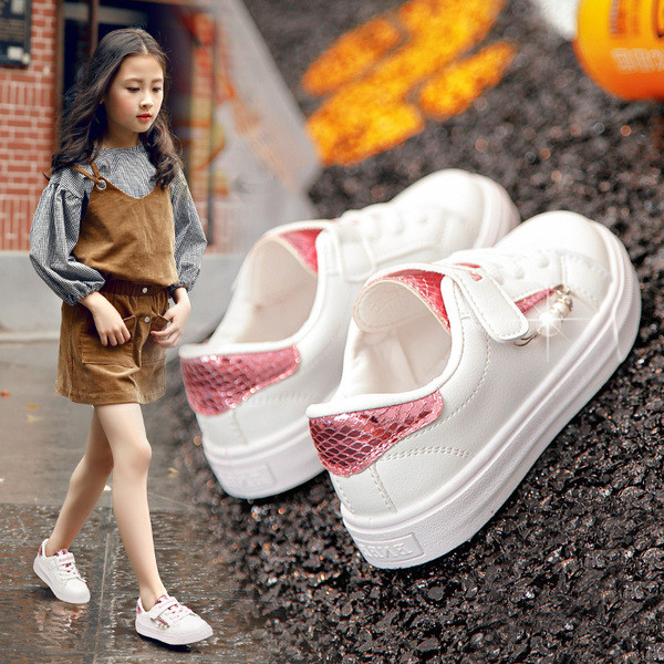 Модерни детски маратонки  за момичета в няколко модела