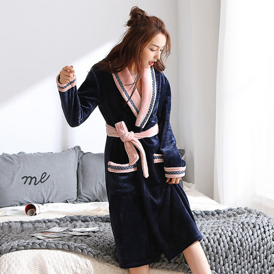 Дамски и мъжки плътен халат в няколко цвята