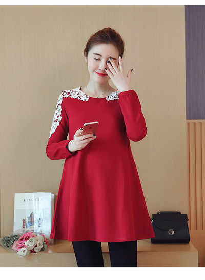 Модерна блуза за бременни жени с дантела в черен и червен цвят