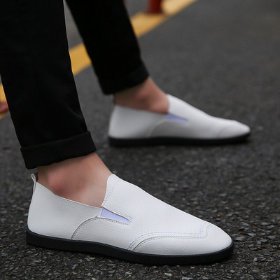 Модерни мъжки мокасини в няколко различни цвята