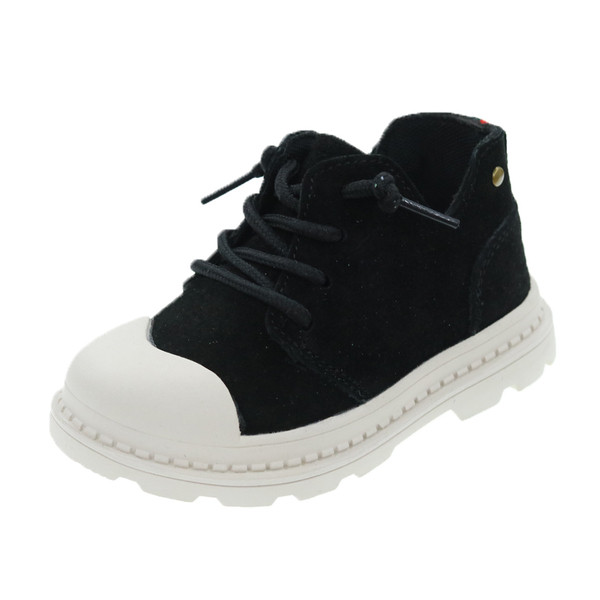 Модерни детски обувки в три цвята подходящи за момичета и момчета