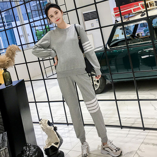 Αθλητικό σετ  για έγκυες γυναίκες σε δύο χρώματα