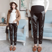 Панталон за бременни жени от еко кожа в черен цвят