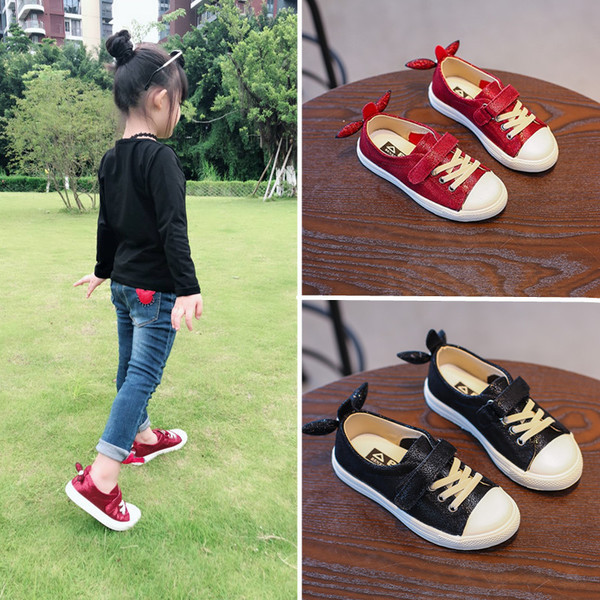 Детски кецове с 3D елементи за момичета в три цвята