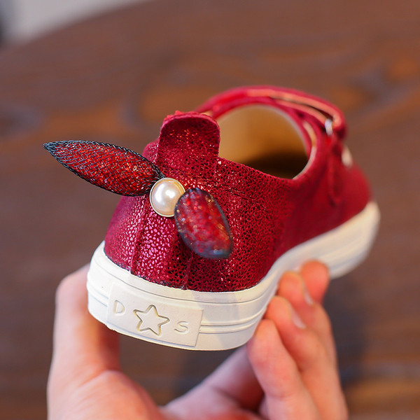 Детски кецове с 3D елементи за момичета в три цвята