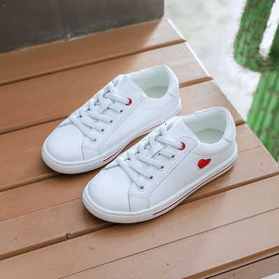 Модерни детски маратонки за момичета в бяло