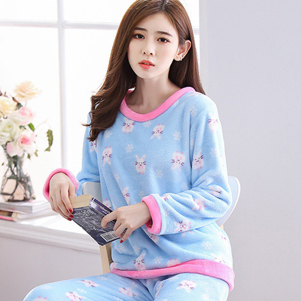 Дамска памучна пижама - блузас О-образна яка и панталон с висока еластична талия