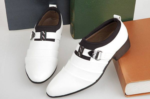Мъжки официални обувки с метална закопчалка в два цвята