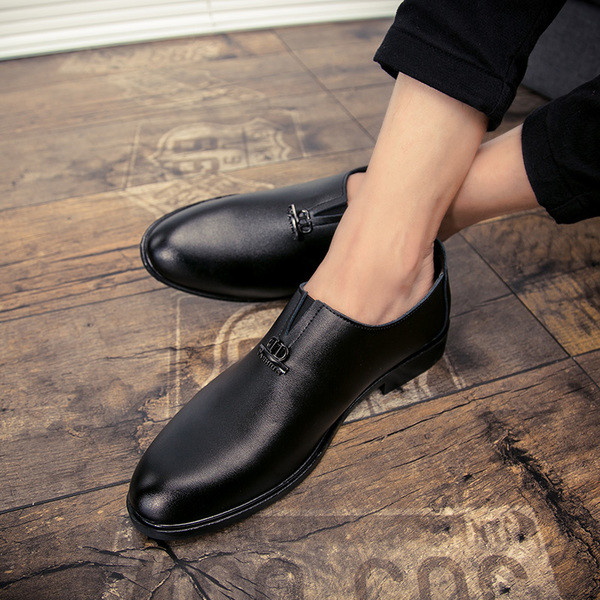 Pantofi formali barbatesti in doua culori model ascutit