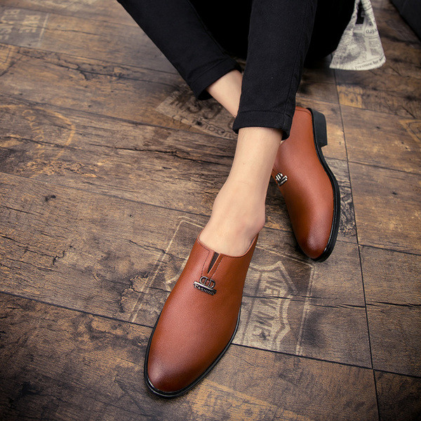 Pantofi formali barbatesti in doua culori model ascutit