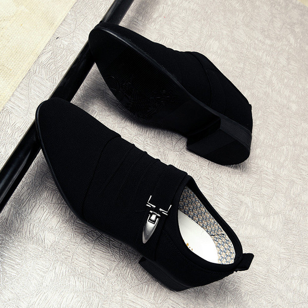 Pantofi formali pentru bărbați cu model negru ascuțit