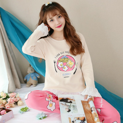 Pijamale de dama in culori deschise cu imprimeu - mai multe modele