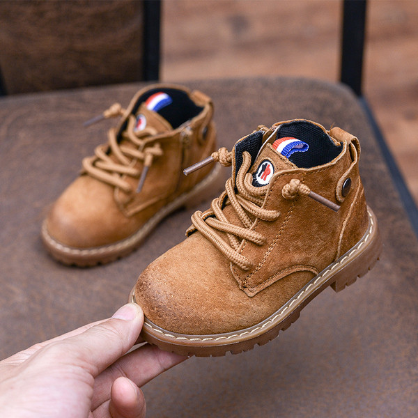 Cizme sport pentru copii in doua culori potrivite pentru fete si baieti