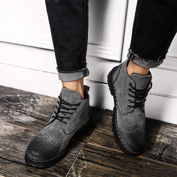 Стилни мъжки ботуши в няколко цвята