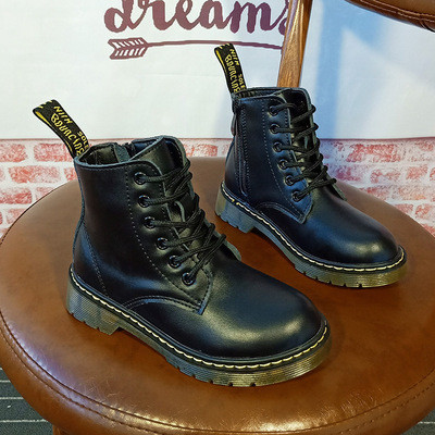 Детски боти за момчета в черен цвят - два модела