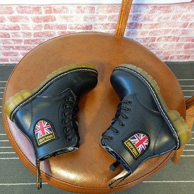 Детски боти за момчета в черен цвят - два модела