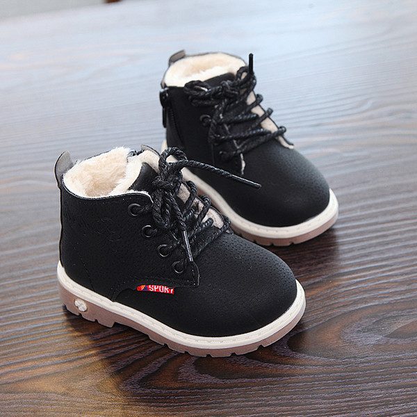 Casual μπότες για αγόρια σε δύο μοντέλα