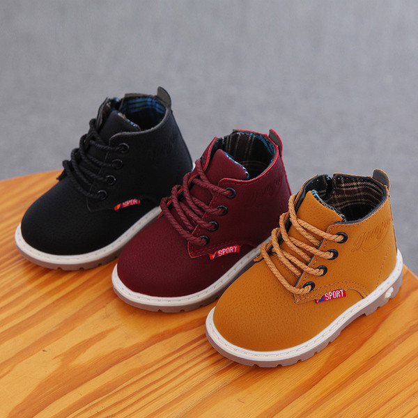 Casual μπότες για αγόρια σε δύο μοντέλα