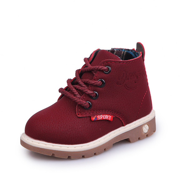 Casual μπότες για αγόρια σε δύο μοντέλα