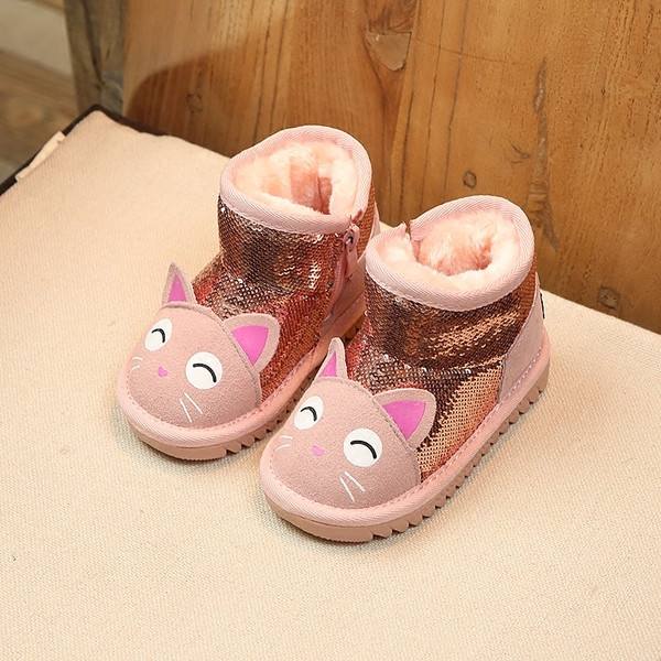 Cizme pentru copii cu elemente 3D in trei culori pentru fete