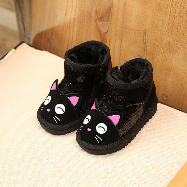 Cizme pentru copii cu elemente 3D in trei culori pentru fete