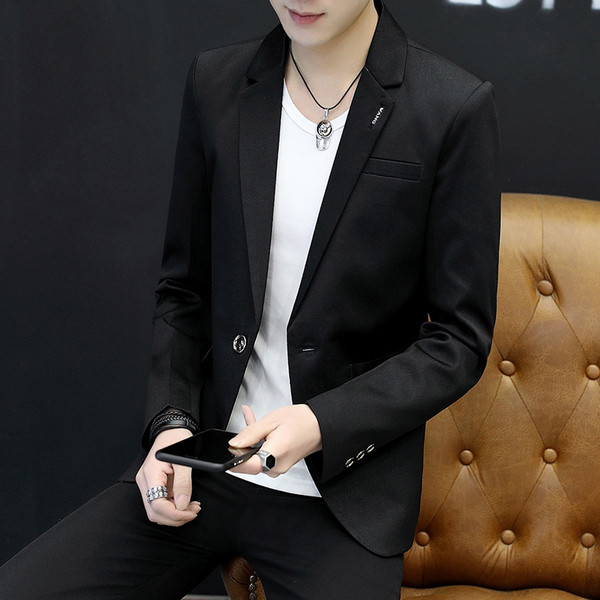 Мъжко изчистено сако с декорация копчета