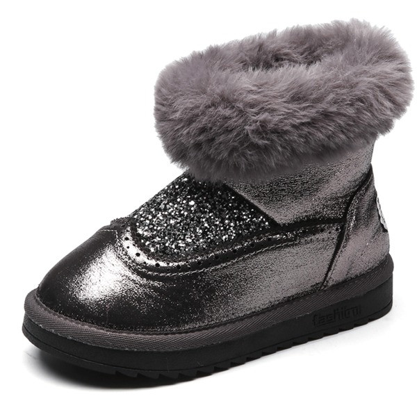 Модерни детски ботуши с пух в три цвята за момичета