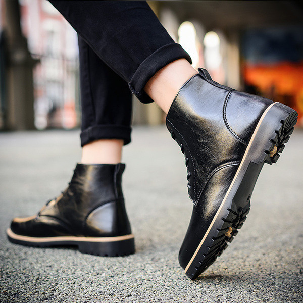 Cizme de bărbați stilate în două culori