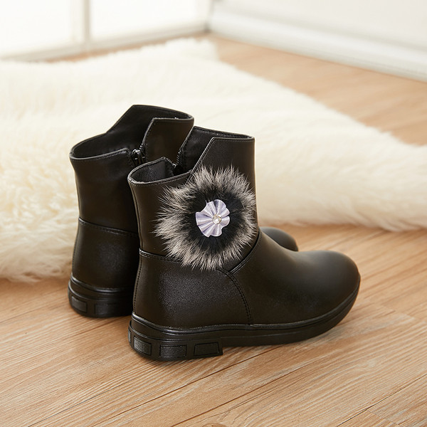 Модерни детски ботуши за момичета в червено и черно 