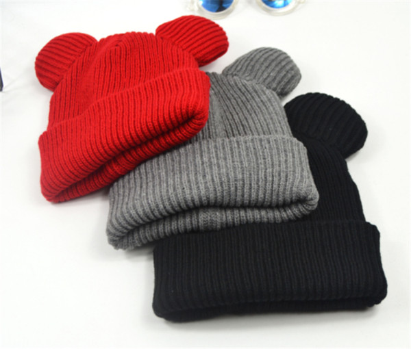 Palarie de dama cu decor 3D in trei culori