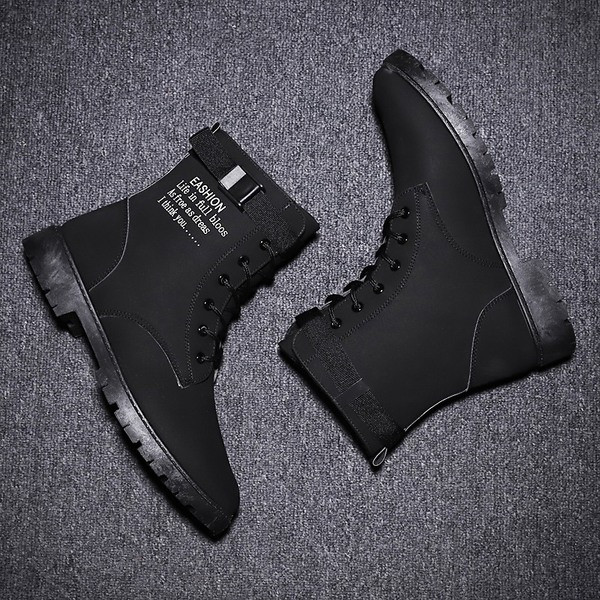 Cizme pentru bărbați de culoare alb și roșu potrivite pentru utilizarea de zi cu zi