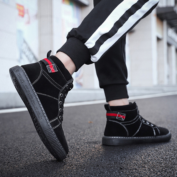 Cizme barbatesti in mai multe culori de piele intoarsa