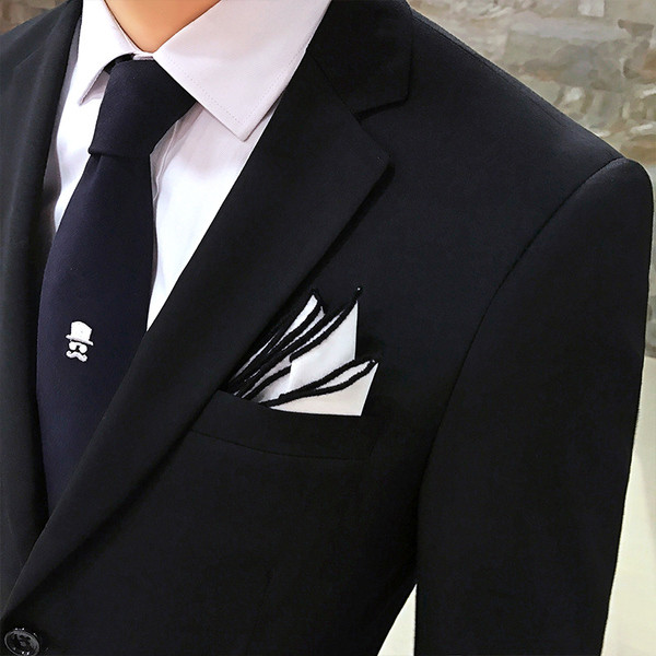 Мъжки костюм от две части - сако и панталон