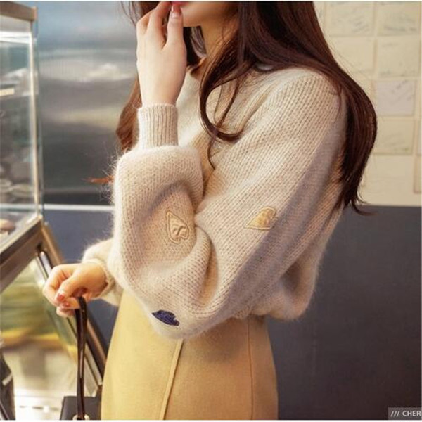 Pulover de dama cu broderie in patru culori