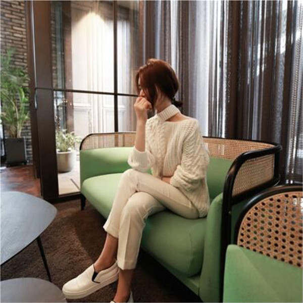 Pulover elegant de damă în alb