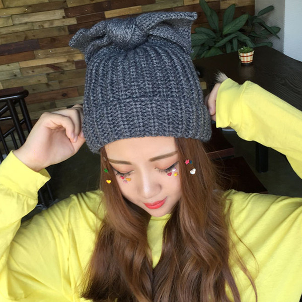 Palarie de dama tricotata cu panglica in patru culori