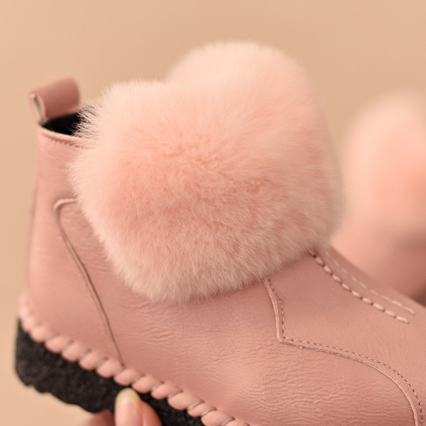 Модерни детски боти с пух за момичета в три цвята