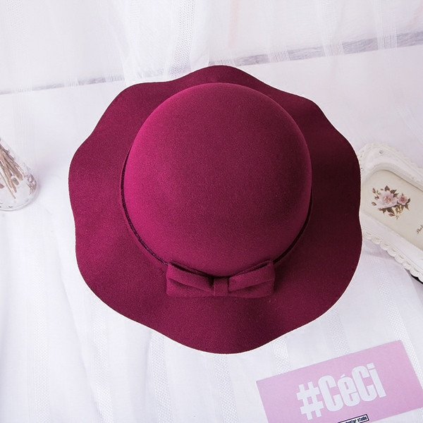 Palarie de dama eleganta cu franjuri si panglica in mai multe culori