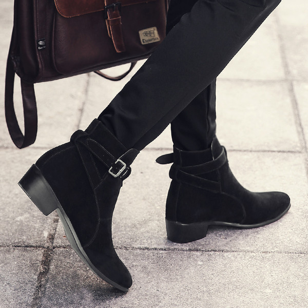 Стилни мъжки боти в кафяв и черен цвят - два модела 