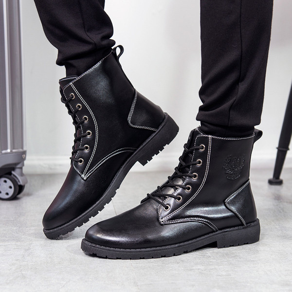 Мъжки боти в черен цвят подходящи аз ежедневието