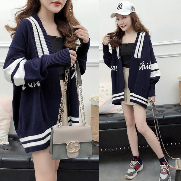 Vesta dama sport-casual cu broderie colorata - model lat