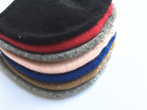 Ежедневна зимна шапка в няколко цвята подходяща за мъже и жени