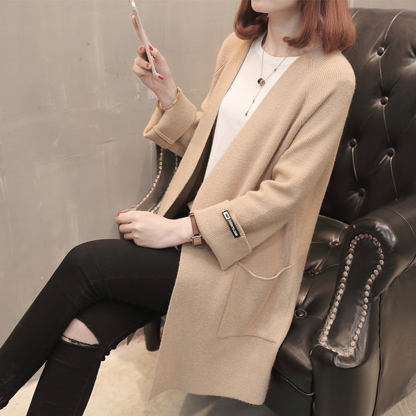 Κομψή γυναικεία ζακέτα με τσέπες και κολάρο σε σχήμα V σε διάφορα χρώματα