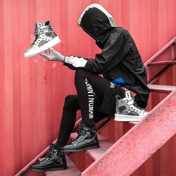 Cizme barbatesti in doua culori cu ochiuri