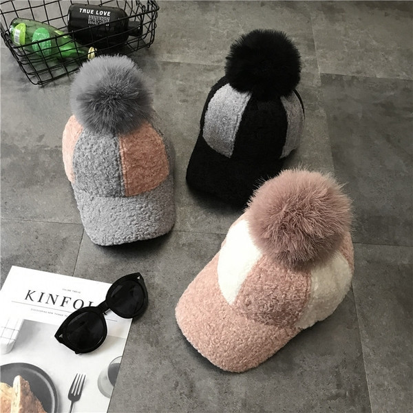 Palarie de iarna dama cu vizor si puf in trei culori