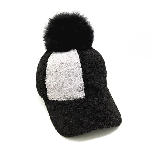 Palarie de iarna dama cu vizor si puf in trei culori