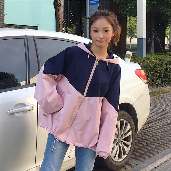 Γυναικείο μπουφάν για το φθινόπωρο με κουκούλα